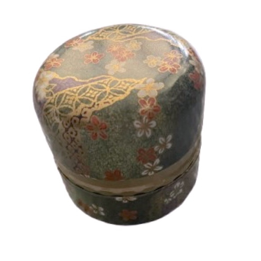 Asian inspired container. NWT.